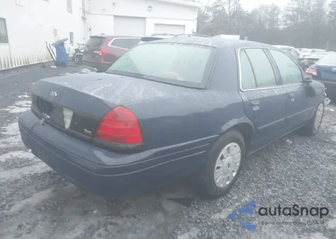 2011 Ford Crown Victoria Police Interceptor z USA, uszkodzony, nr VIN 2FABP7BV2BX172403